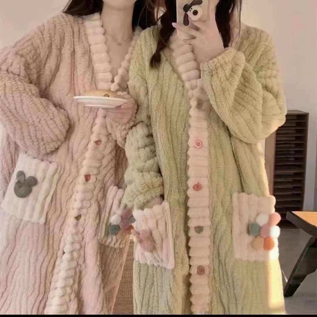 2025新款睡裙女珊瑚绒加厚保暖睡袍中长款甜美家居服可外穿秋冬季