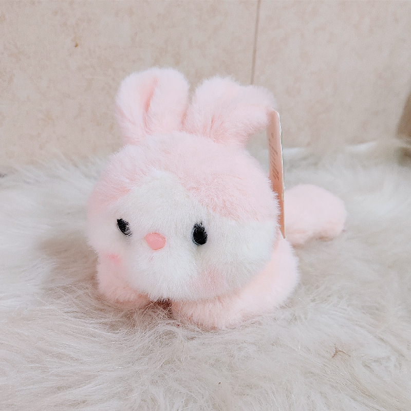 Linda mesa de puff de leche con adornos de muñecas, juguetes de peluche con muñecas, pequeños perros de leche, gatos de leche, regalos de cumpleaños para niños