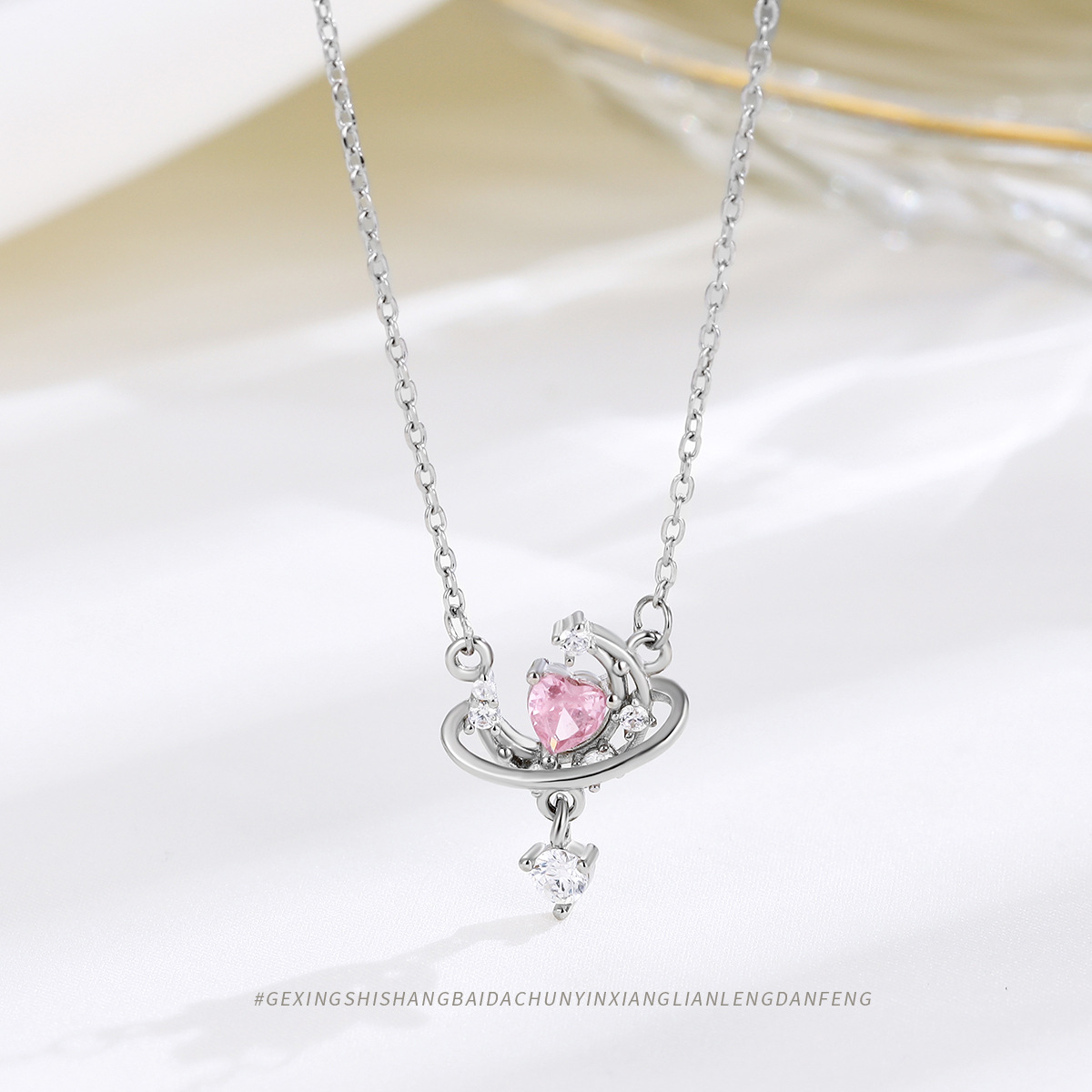 1 Piece 925 Sterling Silver Geometric Heart Shape Bow Knot 925 Sterling Silver Cable Chain Pendant Necklace display picture 5