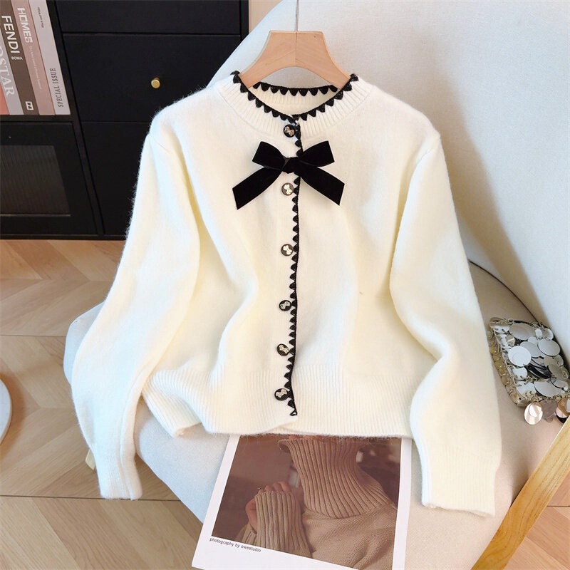 Popular doll collar knitted sweater for women, autumn and winter wear, thickened, 2026 new popular European-style cardigan coat