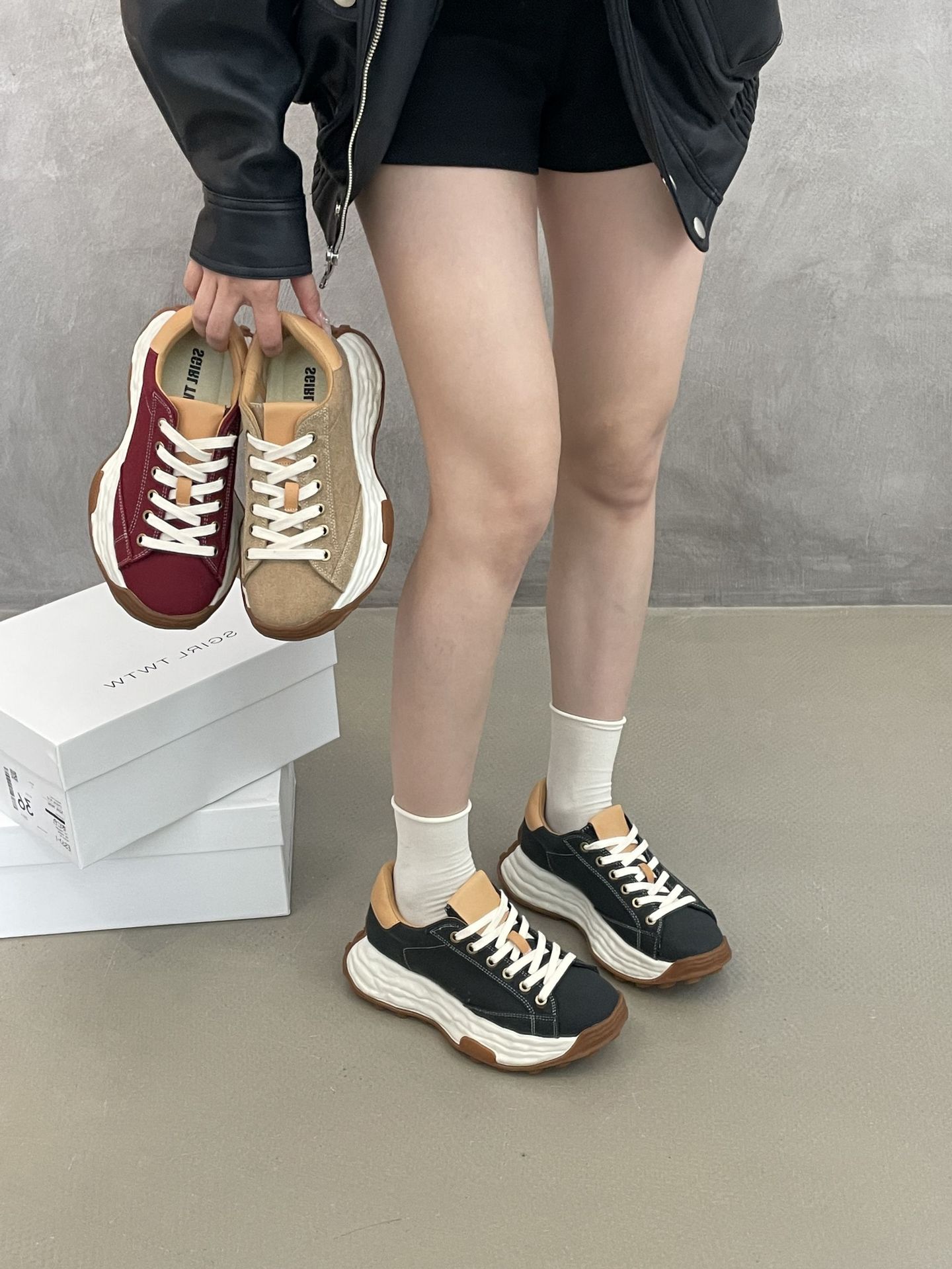 SGIRL TWTW High-End Design Casual For Women 2025 Thick-Soled Forrest Gump Dissolving Sports Versatile Dad Shoes_vogvips.com