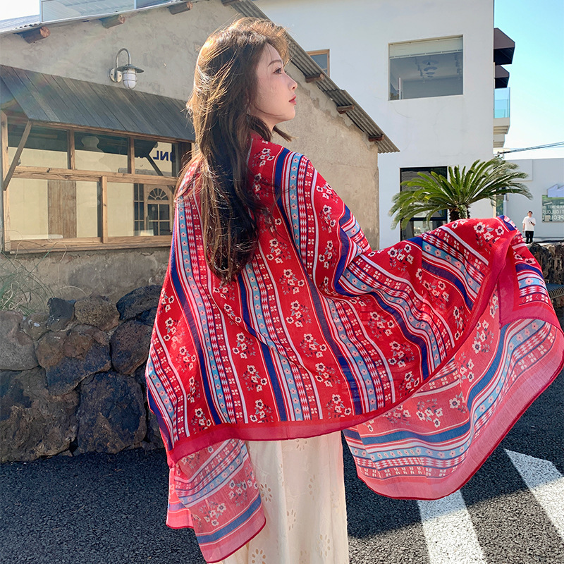Yunnan estilo étnico pequeño floral al aire libre foto decoración chal algodón y lino sensación bufanda de seda viajes protector solar Toalla de playa para las mujeres