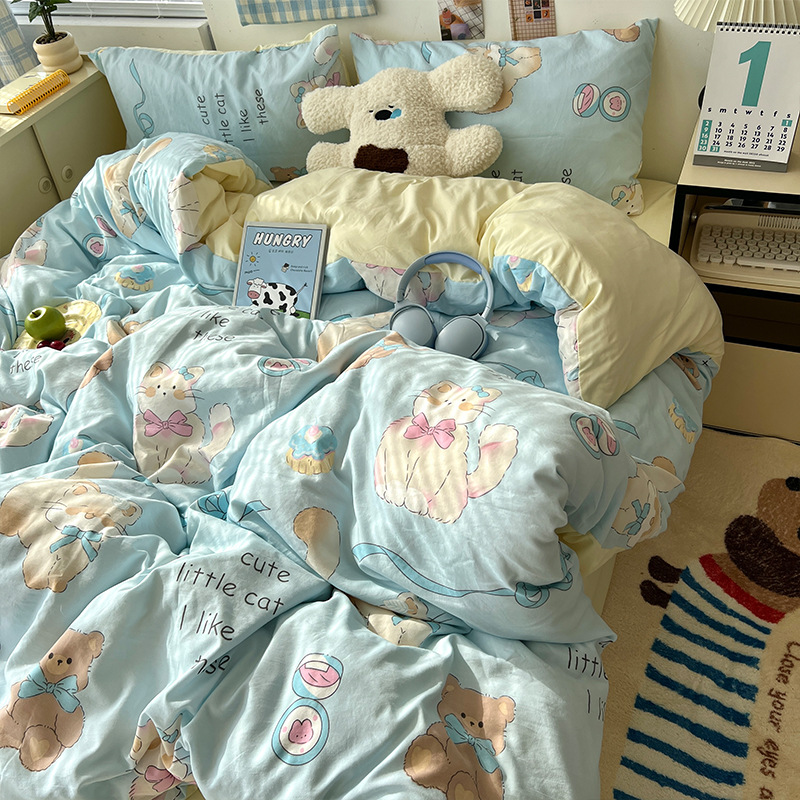 Cama de cuatro piezas de madres y bebés de clase A sábanas de algodón cubierta cama de dormitorio de estudiantes de tres piezas de cama