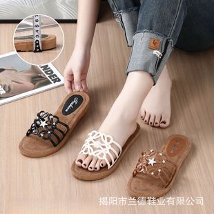 �羳����2025�¿���ЬŮ���ļ��⴩ƽ�׷����r�аٴ����ЬŮ���Q