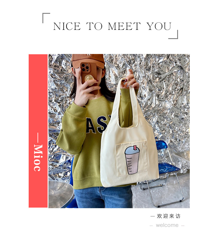 Wholesale vest canvas bags, large capacity o creative large capacity shopping bags, hand-held canvas tote bags Application Scenario