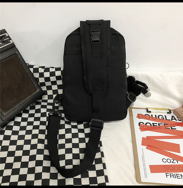 2023 New Leisure Large Capacity Chest Outdoor Versatile Sports Shoulder Bag Waterproof Couple Mobile Phone Student_voghion.com