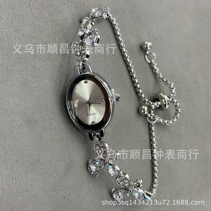 Explosions New Oval Head Diamond Simple Fashion Drawstring Bracelet Women's Quartz Watch High Color Value Explosions New Oval Head Diamond Simple Fashion Drawstring Bracelet Women's Quartz Watch High Color Value
