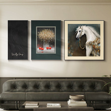 马到成功金箔客厅装饰画现代轻奢高级感沙发背景墙挂画大气三联画