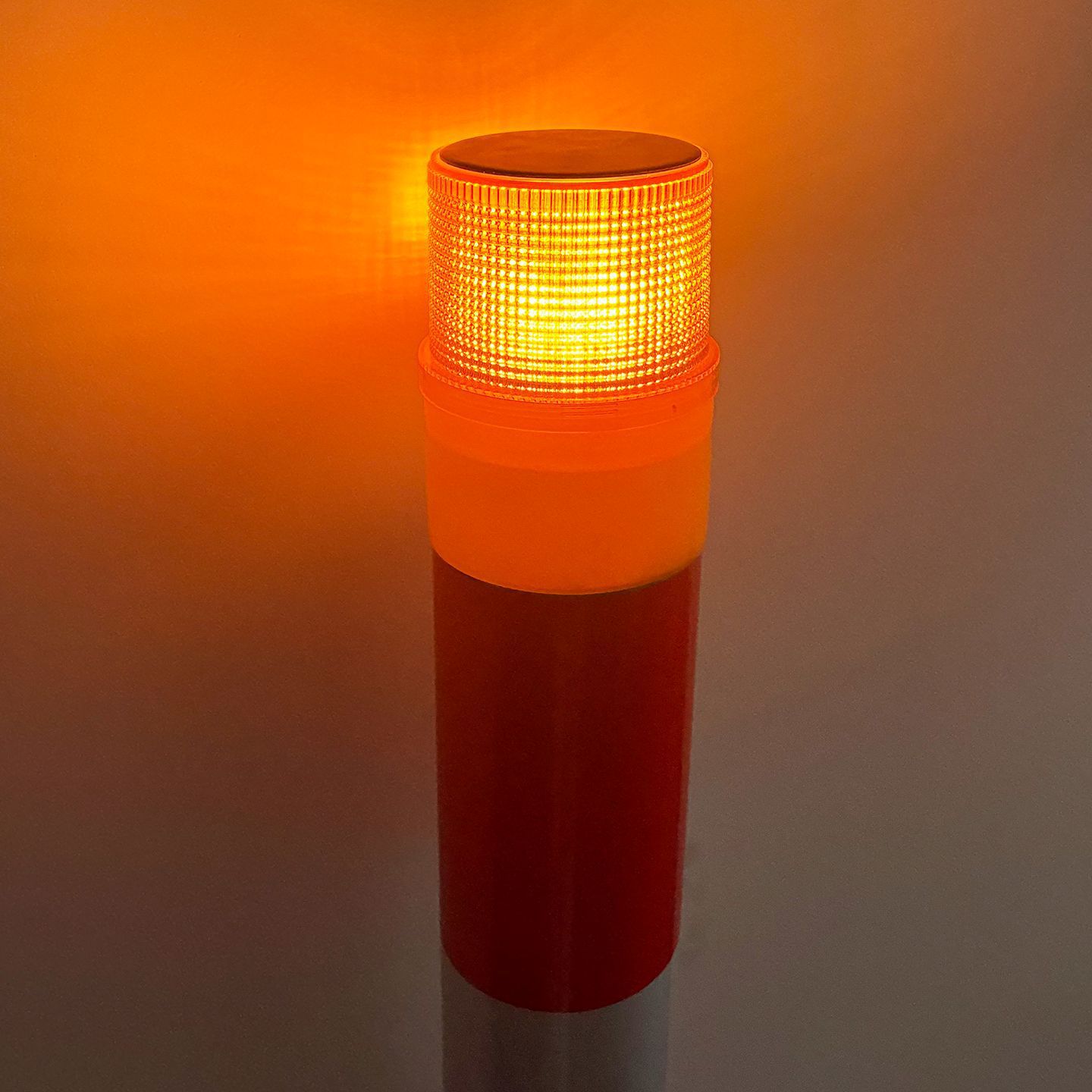 安全插帽灯道口桩护栏旁警示立柱柱帽灯太阳能警示灯夜间道路交通