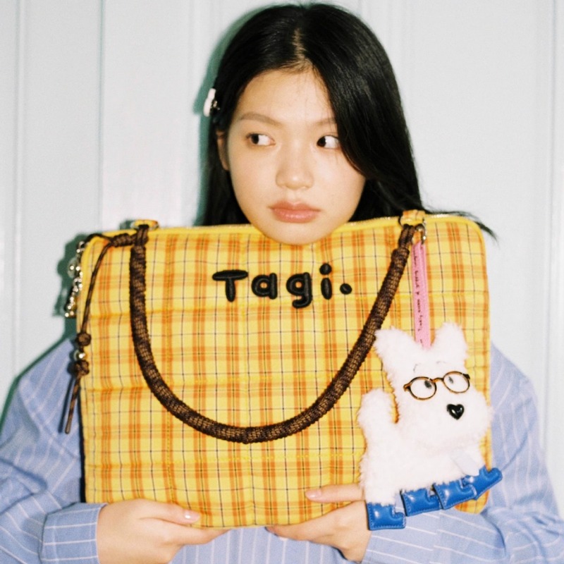 Tagi. 編まれた小さな枕刺繍ビーズポータブルショルダー落下防止と耐衝撃コンピュータバッグノートブックバッグポリエステル|undefined