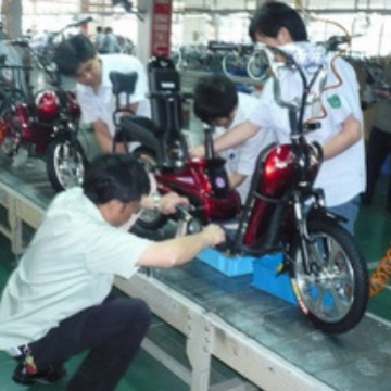 新能源电动车三轮车组装线流水线 电动两二轮车组装线 电动三轮车