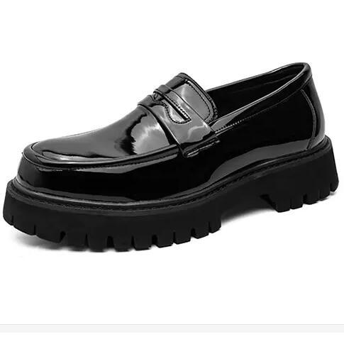 광택 있는 검정색