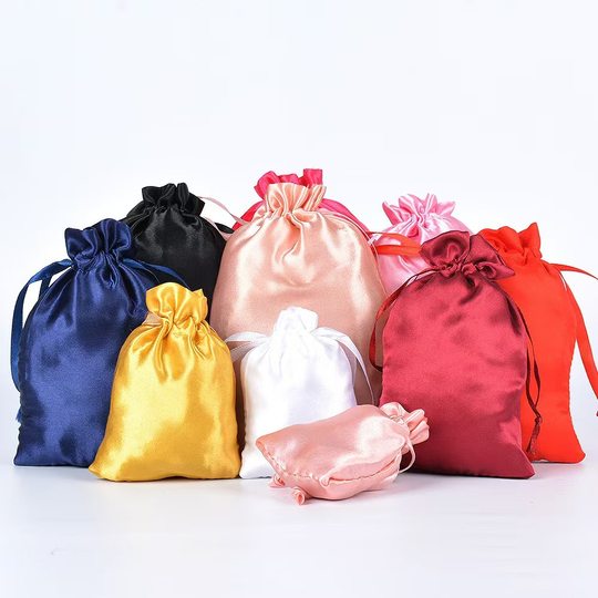 Source factory in stock wholesale satin bag imitation silk underwear storage bag jewelry dust bag