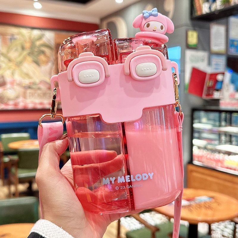 子供用ウォーターカップ、可愛くて見栄えの良い、二重ドリンクカップ、高温耐性プラスチックストローカップ、学校用の特別なポータブルカップ|undefined