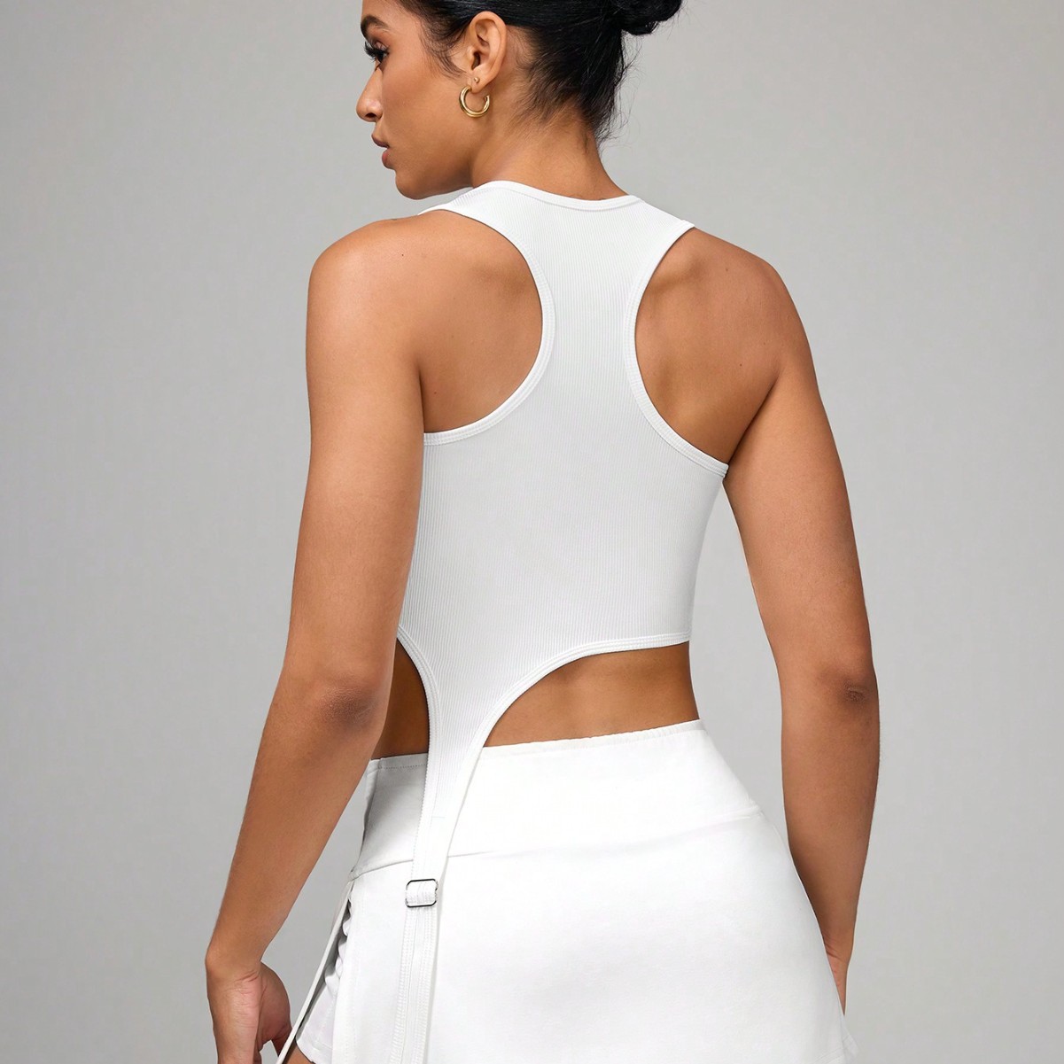 Best-selling in Europe and America, curved hem sports camisole, quick-dry, high-elastic, slim-fit, slimming, white gym tank top for women