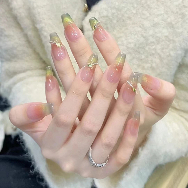 Hand-worn armor green cat's eye French white pure green elf French cat's eye blush white fake nail piece