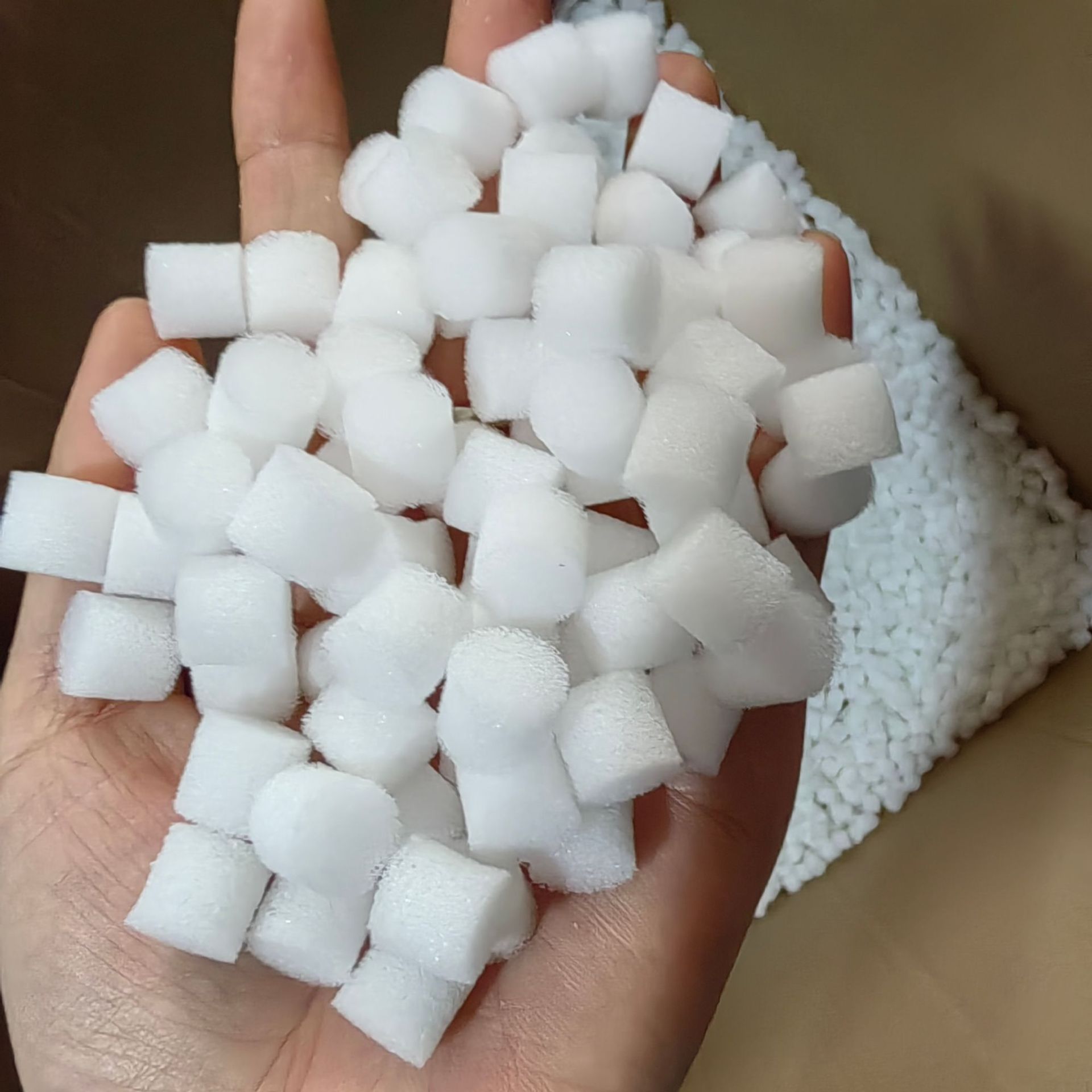 白色聚氨酯泡棉筒空心小圆柱白色消音隔音海绵柱子吸水海棉套