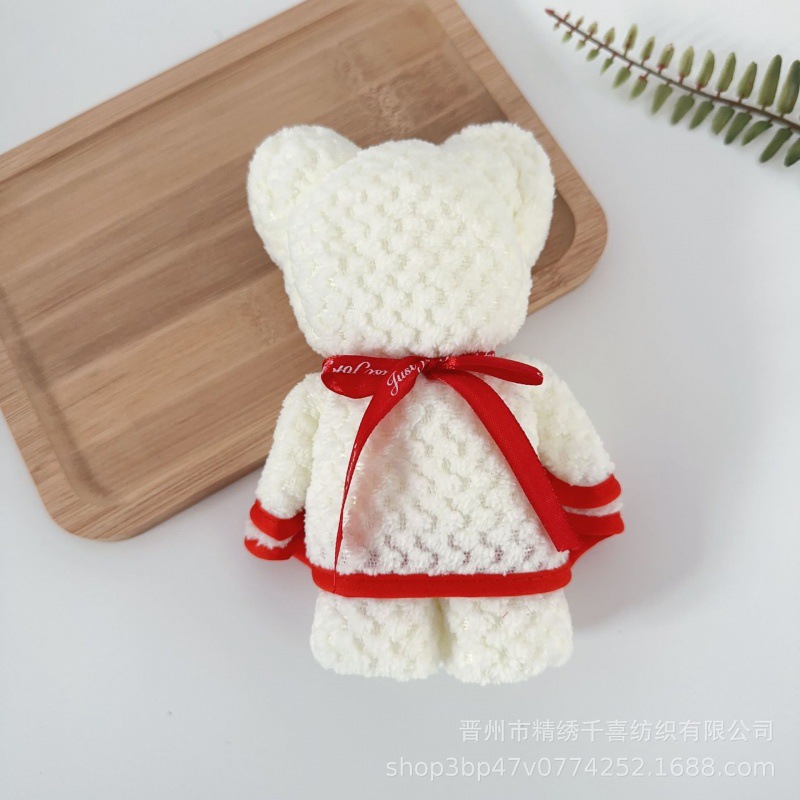 베이지색 파인애플 체크무늬 곰