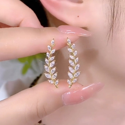 Micro-paved zircon wheat ear earrings, light luxury wheat earrings for women, niche design leaf earrings, temperament and versatile earrings