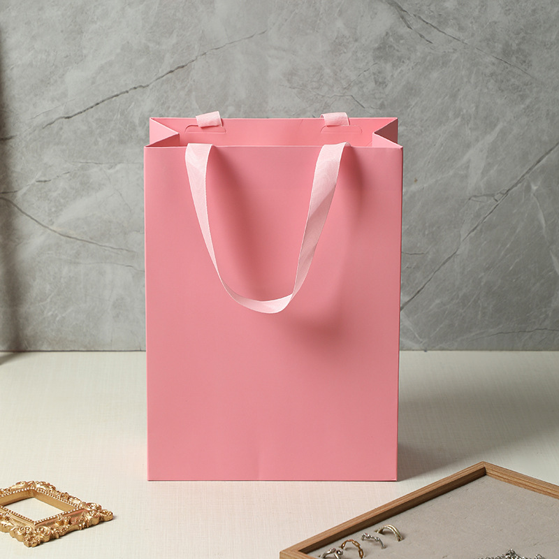 ウエストラインなしの厚みのあるジュエリーボックスハンドバッグメガネ店紙袋衣料品店ギフトバッグショッピングバッグ高級バッグ|undefined