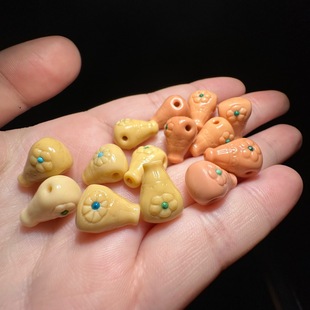 Gold paste jade wholesale gold paste jade three-way wholesale dragon saliva jade three-way wholesale dragon saliva jade flower three-way dragon jade accessories