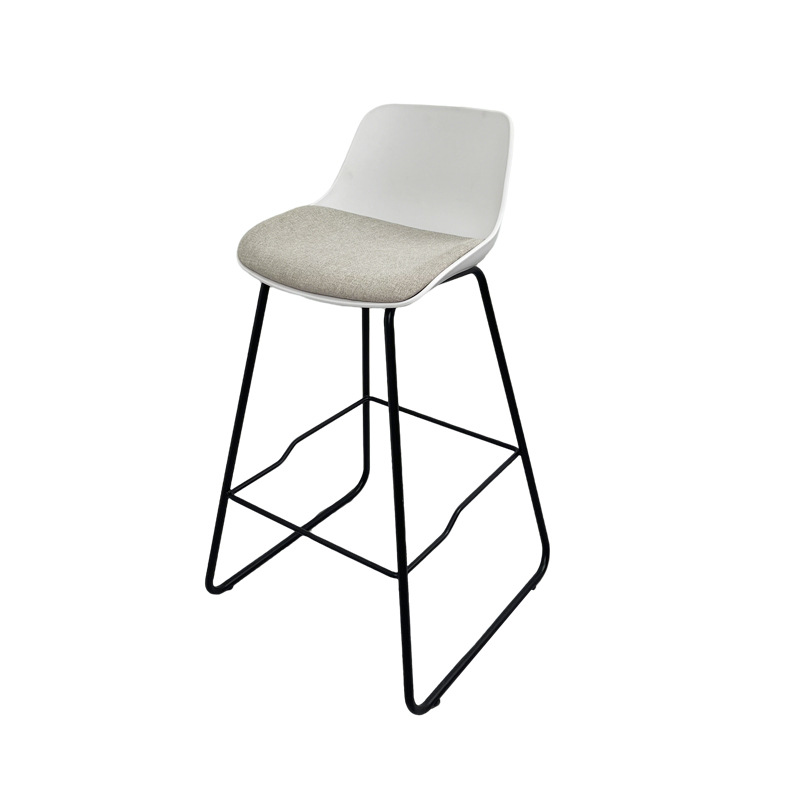 Fuente de fábrica moderna silla de bar de respaldo minimalista silla alta de hierro forjado bar recepción silla doméstica al por mayor