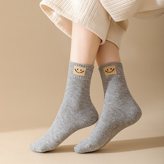 Winter new warm and thickened small smiley terry socks plus velvet solid color mid-calf socks casual simple floor socks wholesale
