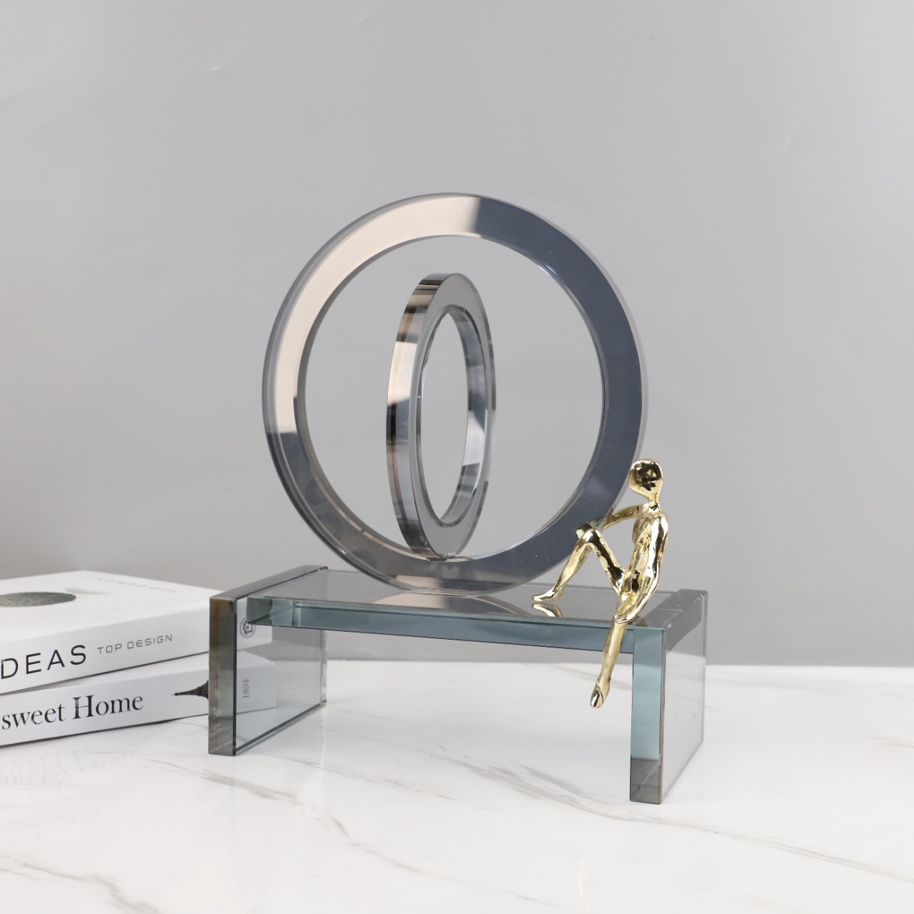 Modern geometric ring for living room