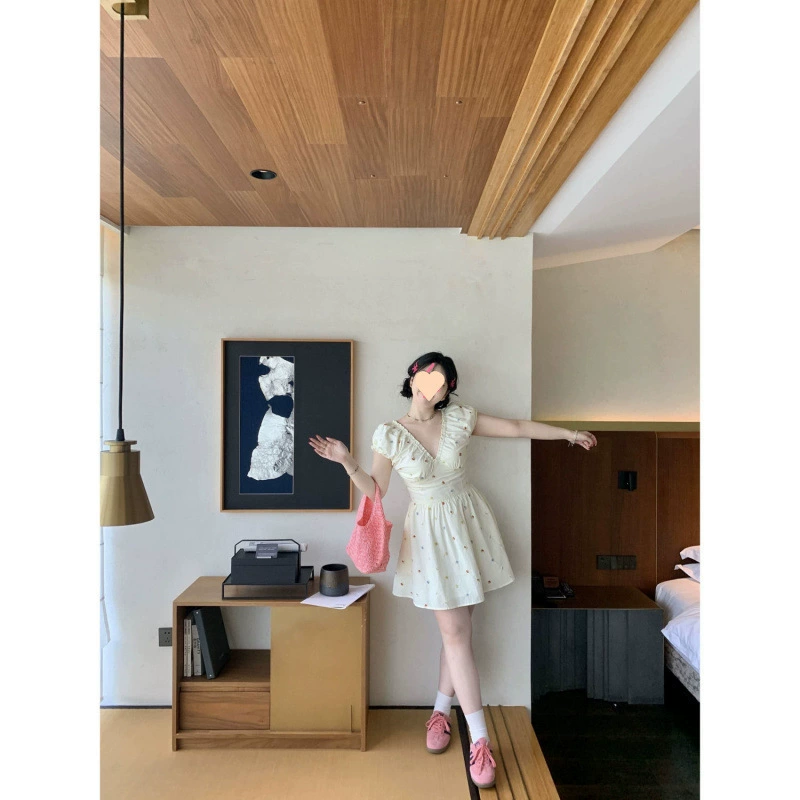 Плюс размер мм, милые, уменьшающие возраст дофаминовые, с ярким принтом, закрывающие живот, для похудения, с v-образным вырезом, новые весенние и летние длинные и короткие платья