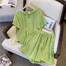 ��aŮ�b300���־W�tһ���׶�ѝ�Bñ���������⴩���e�\�����b