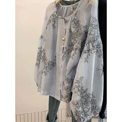 フランスのユニークで超見栄えの良いトップス 2025 夏ハイエンドライトラグジュアリー年齢軽減西洋スタイルブループリントシャツ