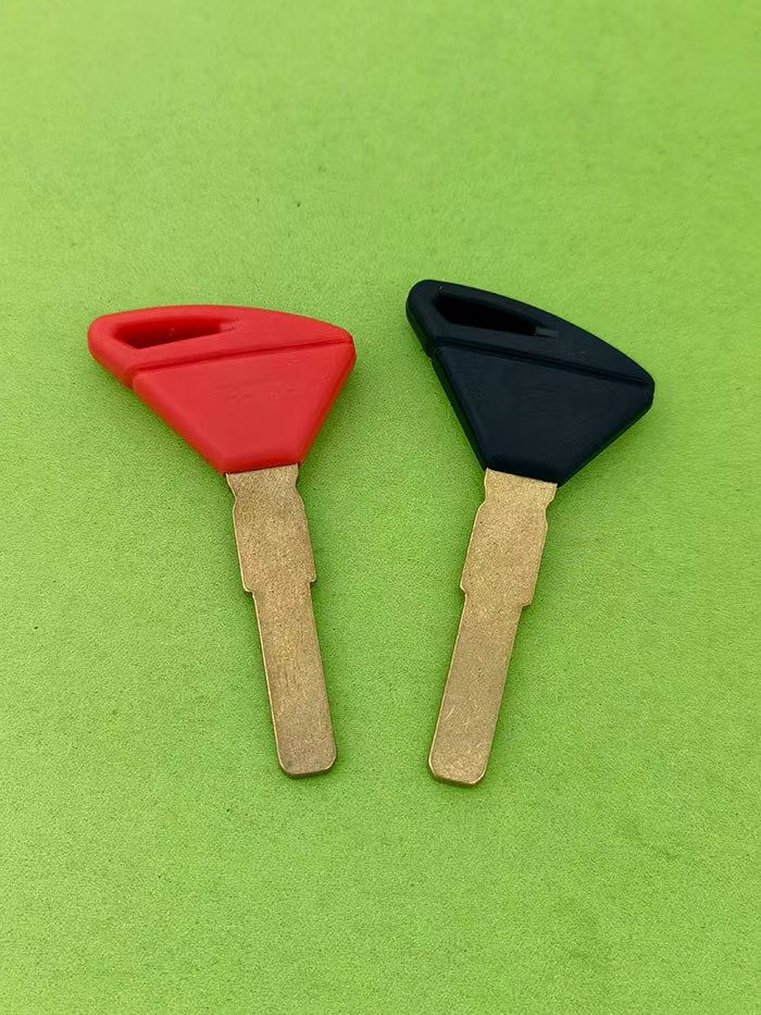 Suitable for Aprilia Motorcycle Aprilia Rsv4 750 1200 Rst Etv 1000 Key Blank