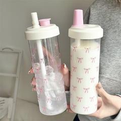 Insの新型シンプルなコップの大容量ストローの女子学生はすぐにプラスチックの杯の高い顔の値の学生の杯の携帯カップを持ちます。