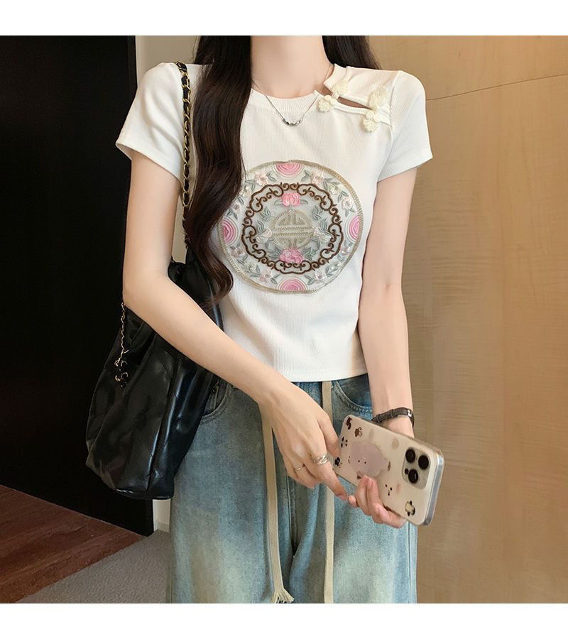 Nova kitajska majica s kratkimi rokavi in ​​vezenino qipao za ženske poleti 2024, nov sladko-začinjen dekliški oprijet kroj in_voghion.com