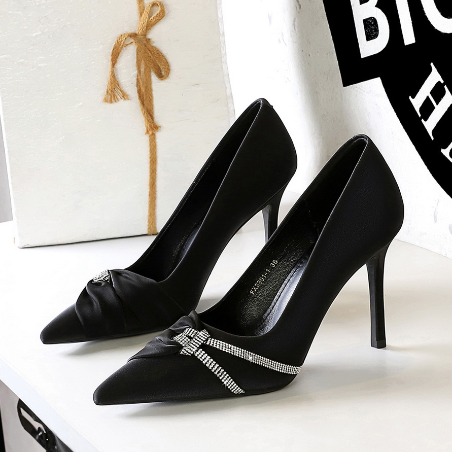 3391-1 European And American Fashion Party Stiletto Ultra High Heels Shallow Mouth Pointed Toe Rhinestone Bow Single_vogvips.com