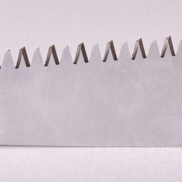 全自动数控磨齿机，手板锯，折叠锯均可一次性磨成，无需换机就行