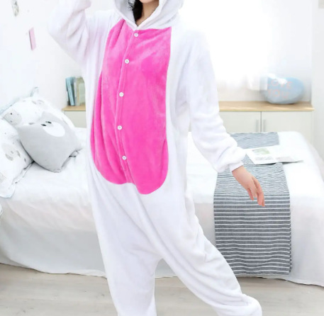 Pijamas transfronterizos al por mayor de fábrica Labubu pijamas femeninos de una sola pieza de dibujos animados pijamas de animales de franela Capibala