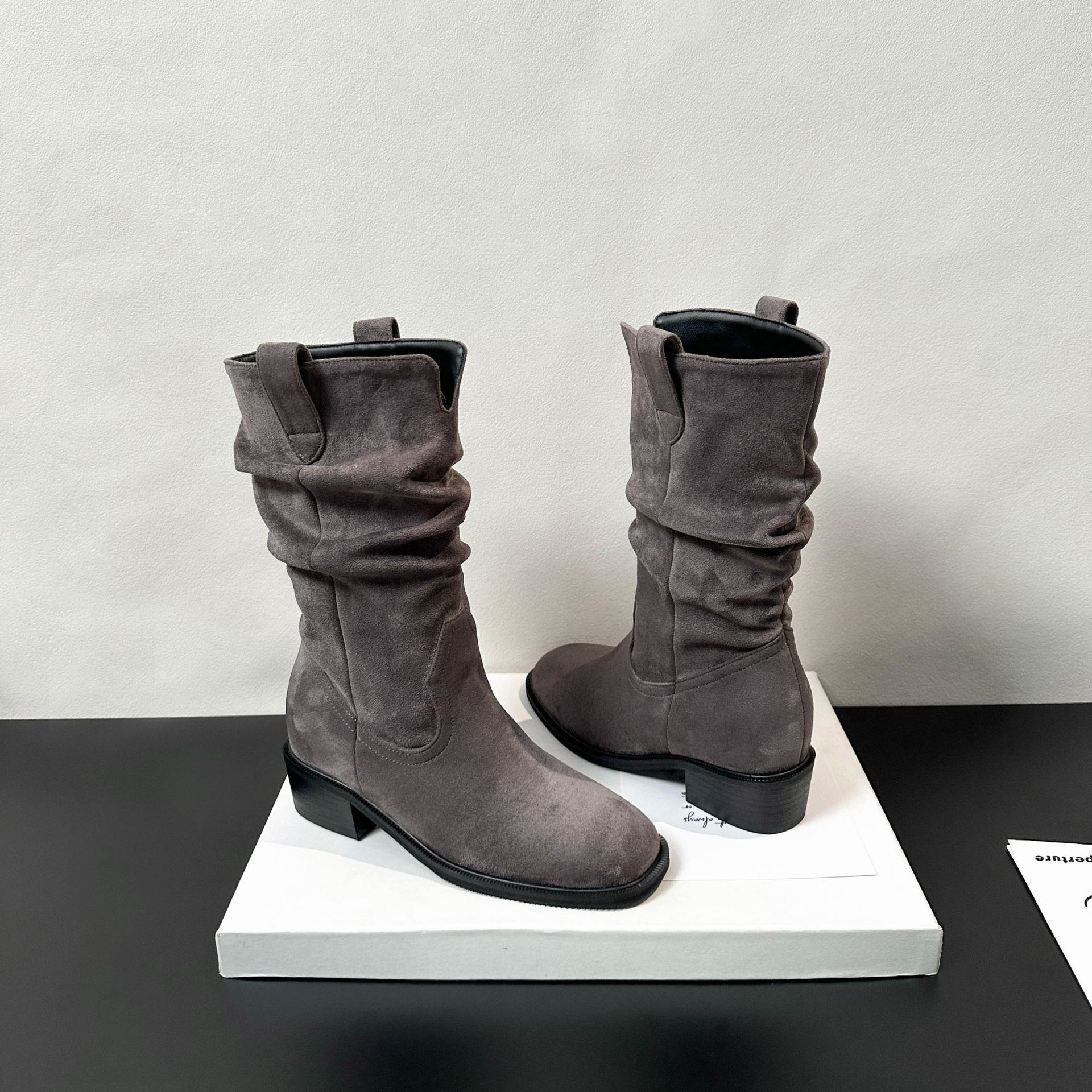 Botas de Caballero Cortas para Mujer de 8 cm, Piel de Oveja, Con Aumento, Tacón Ancho