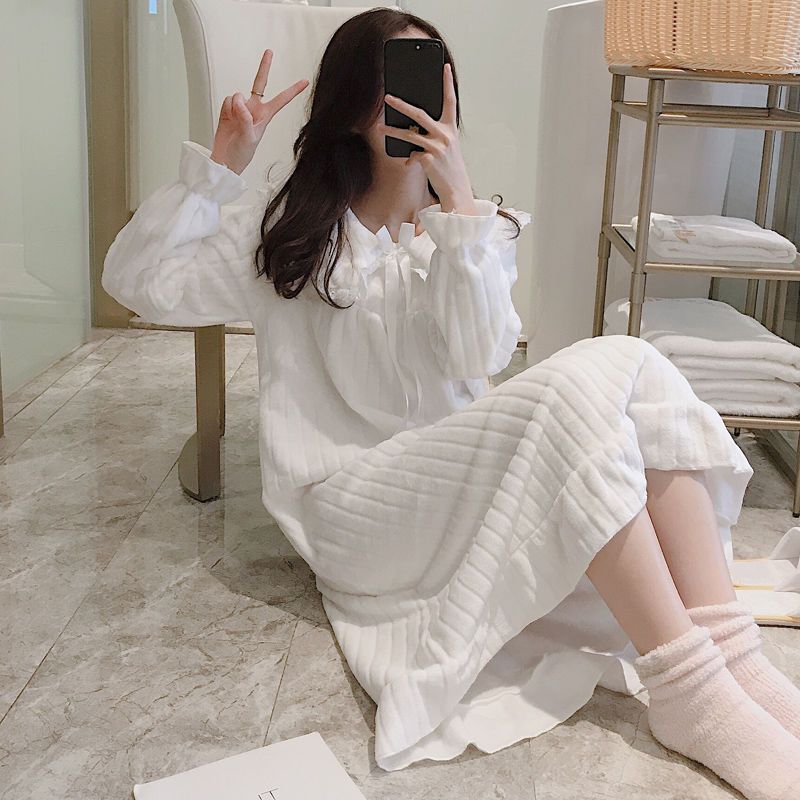 Dark White Flannel Nightgown for Women, Autumn and Winter, Thickened and Warm, Large Size, Coral Fleece, Spring and Autumn Sleepwear, Maternity Pajamas