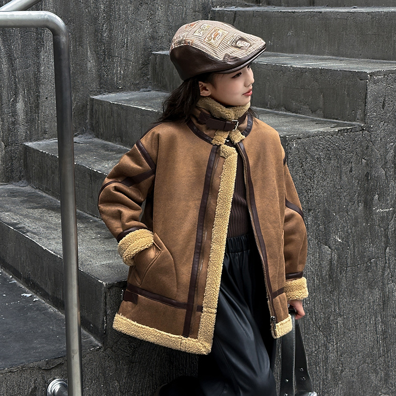 모피 원 LAMBSWOOL COAT 여성용 2024 가을 및 겨울 새로운 느슨한 레트로 바이커 코트 두꺼운 재킷 여성 코트