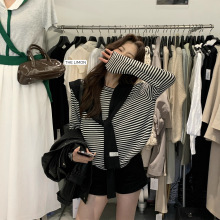 thelimon柠檬绿茶韩系休闲条纹宽松针织衫+简约百搭披肩两件套装