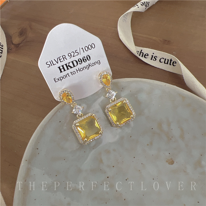 Yellow Diamond Drop Earrings Elegant Designer Style Earrings_voghion.com