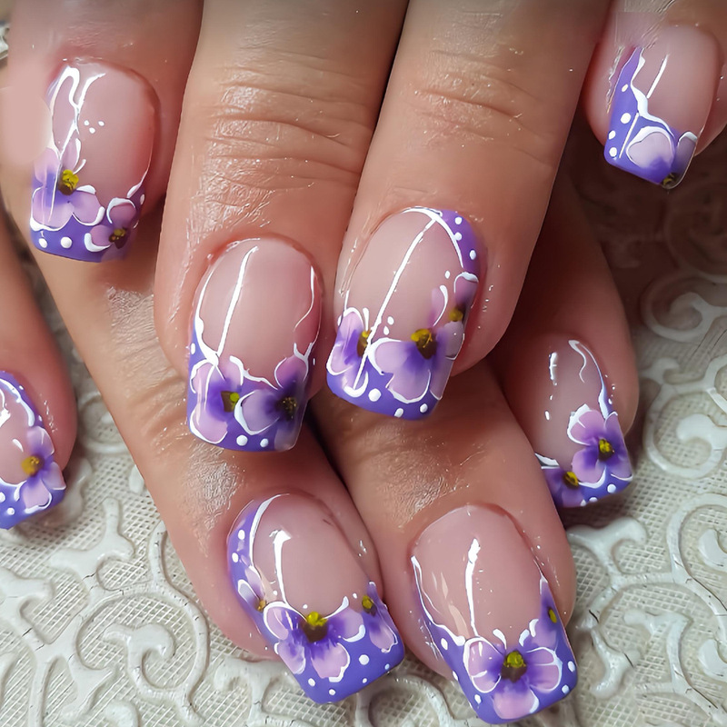 Retro Short Square Romantic Grey Purple European Style Line Flower Design Wear Nail Art Patch Foreign Trade Fake Nail Retro Short Square Romantic Grey Purple European Style Line Flower Design Wear Nail Art Patch Foreign Trade Fake Nail