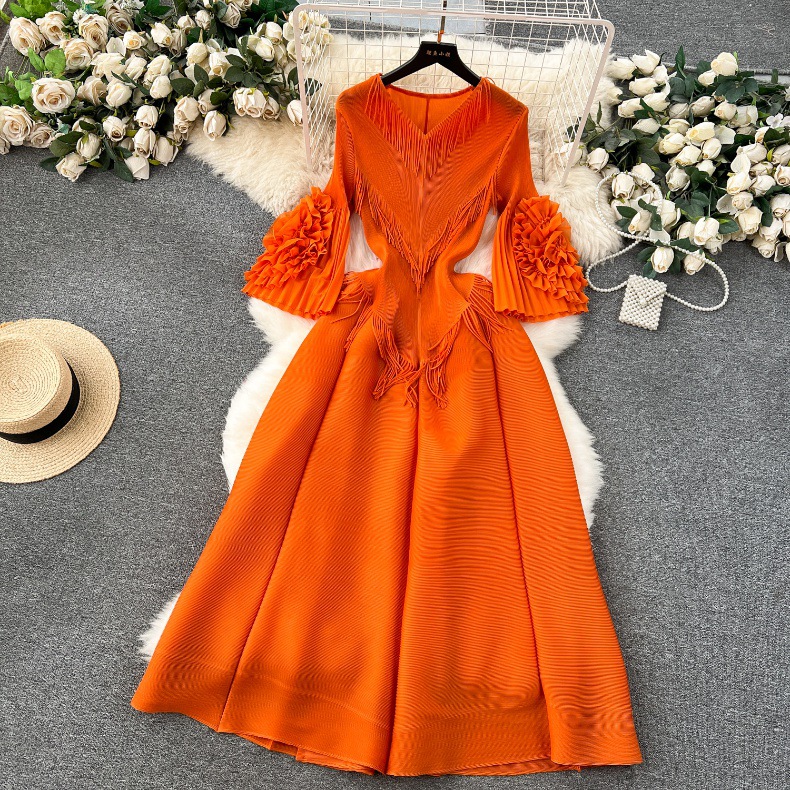 Women's Regular Dress Elegant V Neck Pleated Half Sleeve Solid Color Midi Dress Daily display picture 25