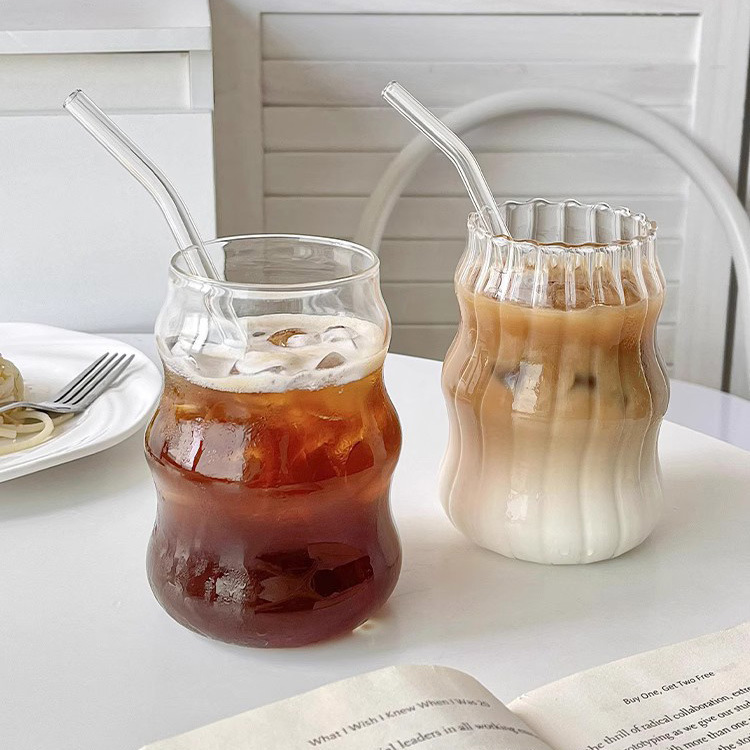 Gordo té de leche nubes tazas de vidrio de alto silicio copas de vidrio con cubierta para niñas caseras tazas de café de paja set