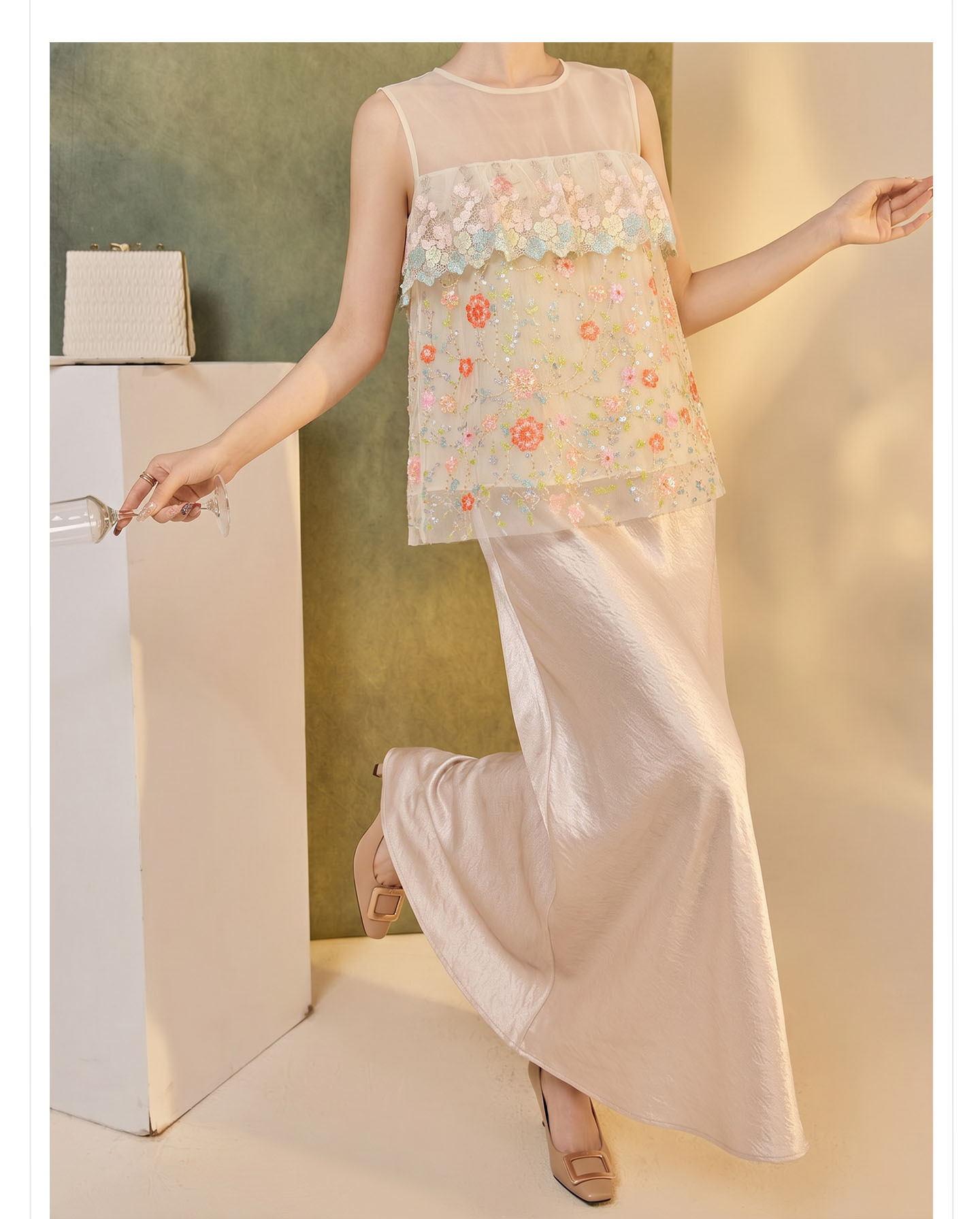 Bộ vest váy nữ phong cách Trung Quốc mới mùa hè – áo vest không tay thêu họa tiết kết hợp chân váy nửa dài — bộ đồ, Champagne màu nửa váy, Áo khoác màu mơ chi tiết 4