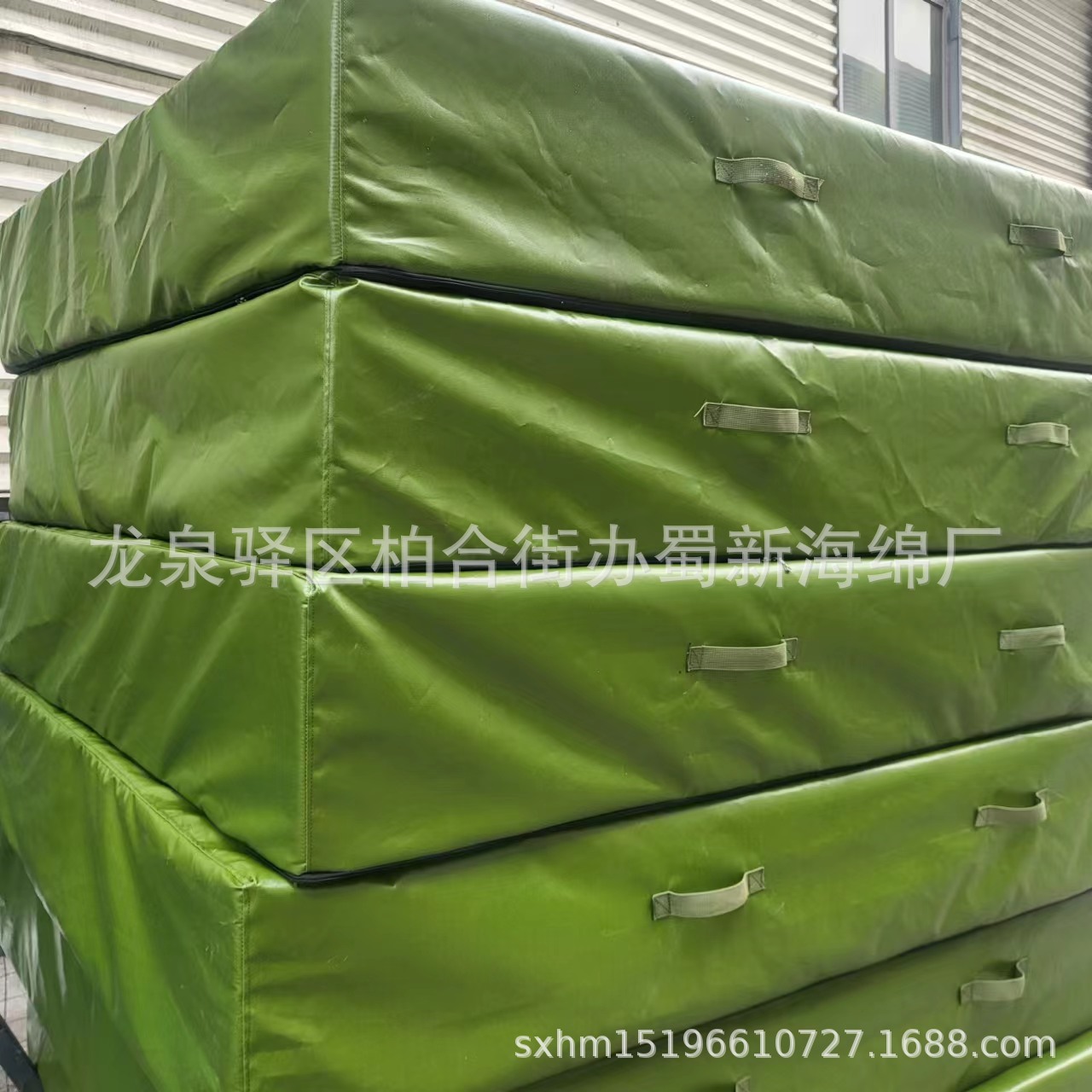 厂家供应帆布套攀岩垫子/运动高密度海绵垫/游戏池阻燃海绵块