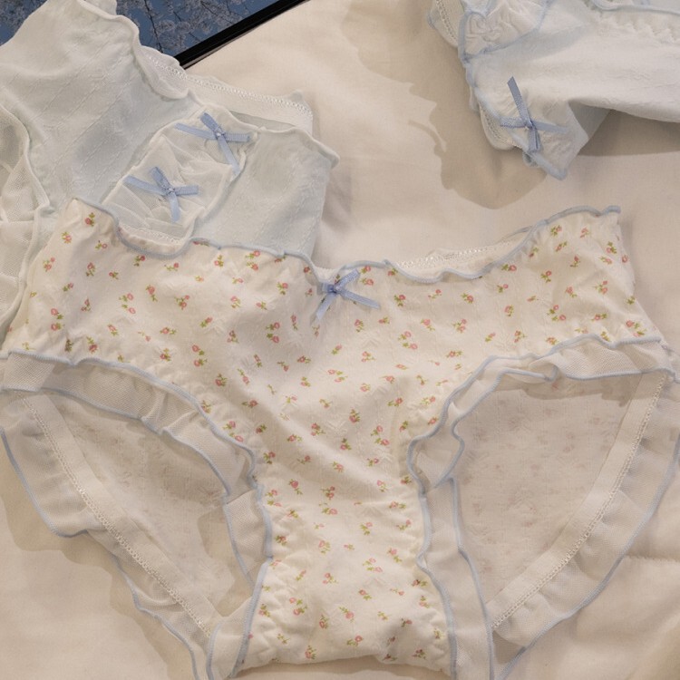 Girls' Class a Sweet Floral Pure Desire Style Underwear Women's Pure Cotton Mid-Waist 7A Antibacterial Breathable Hip-Covering Briefs Wholesale