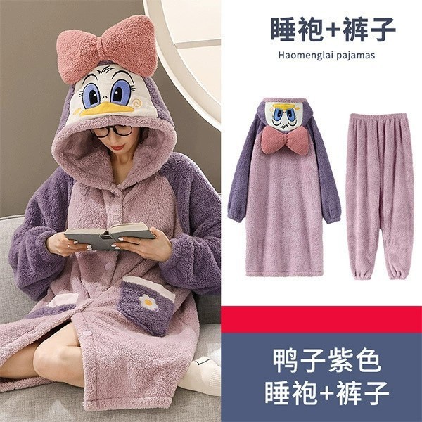 コーラルベルベットナイトガウンかわいい漫画イチゴクマパジャマ女性の秋と冬プラスベルベット厚みのあるロング長袖スーツは屋外で着用できます|undefined