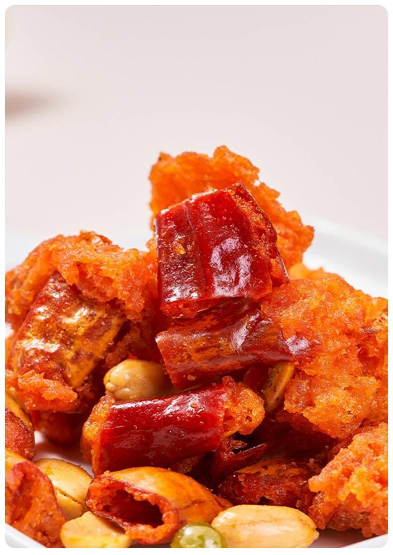 Crispy Chili Peanuts Xiang La Su Sichuan Chongqing Style Spicy Snack 500g Jar in use